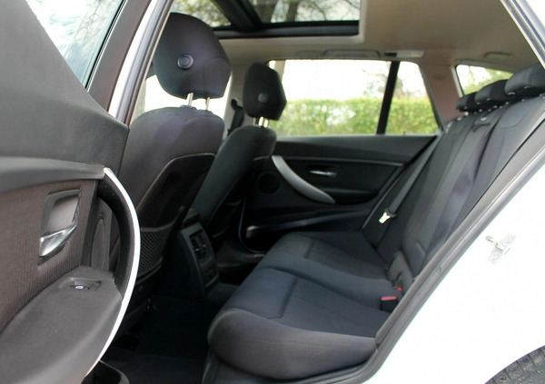 BMW Seria 3 cena 42999 przebieg: 240000, rok produkcji 2012 z Gozdnica małe 497